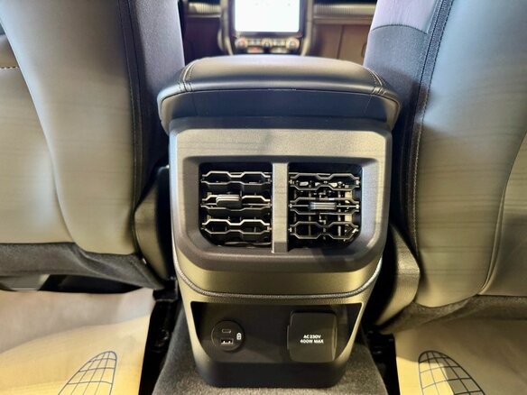 2025 Ford Ranger Raptor T6.2, серый, 8390000 рублей - вид 29