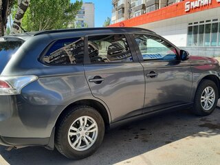 2013 Mitsubishi Outlander III, серый, 1227000 рублей, вид 2