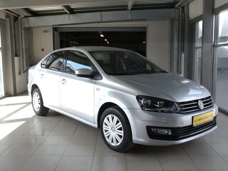 2017 Volkswagen Polo V Рестайлинг, серый, 968000 рублей, вид 1