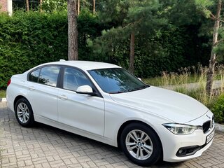 2015 BMW 3 серии 318i VI (F3x) Рестайлинг, белый, 1650000 рублей, вид 3