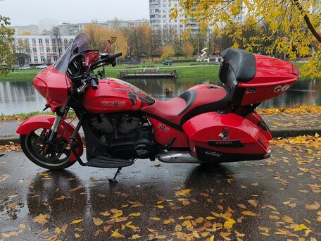 2015 Victory Cross Country, красный, 1200000 рублей, вид 3