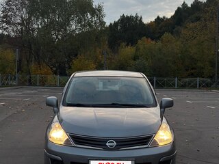 2013 Nissan Tiida I Рестайлинг, серый, 1350000 рублей, вид 2