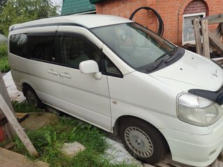 2001 Nissan Serena II (C24), белый, 500000 рублей, вид 2