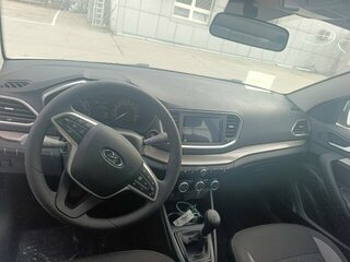 2026 Lada (ВАЗ) Vesta I Рестайлинг (NG), белый, 1685000 рублей, вид 3