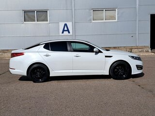 2013 Kia Optima III, белый, 835000 рублей, вид 4