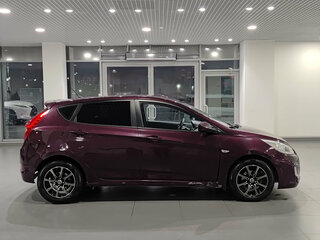 2013 Hyundai Solaris I, фиолетовый, 577000 рублей, вид 4