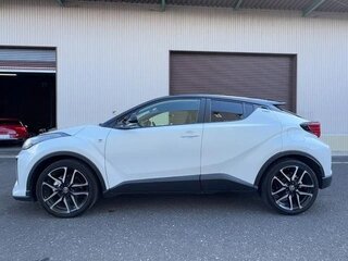2022 Toyota C-HR I Рестайлинг, белый, 1799000 рублей, вид 2