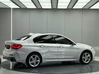 2022 BMW 1 серии 120i III (F52) Рестайлинг, белый, 1510000 рублей, вид 4