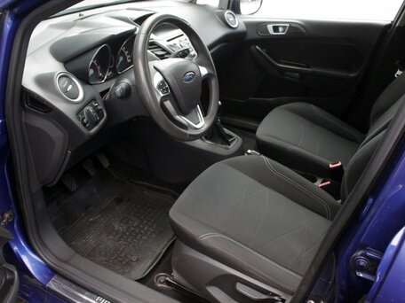 2016 Ford Fiesta Mk6 Рестайлинг, синий, 730000 рублей, вид 5
