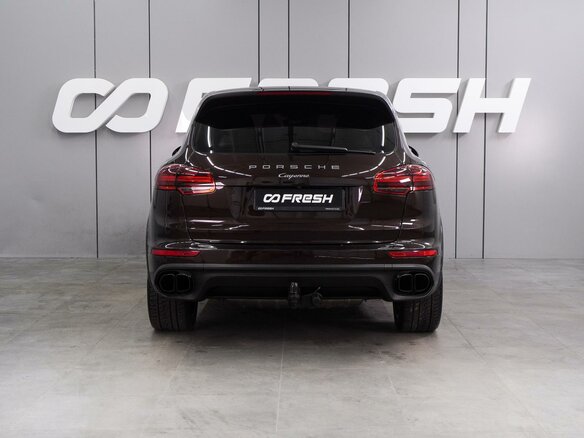 2017 Porsche Cayenne II Рестайлинг (958), коричневый, 2789000 рублей - вид 3