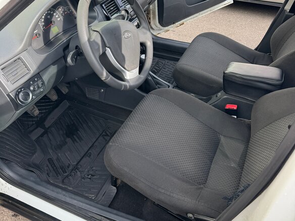 2012 Lada (ВАЗ) Priora I, белый, 360000 рублей - вид 5