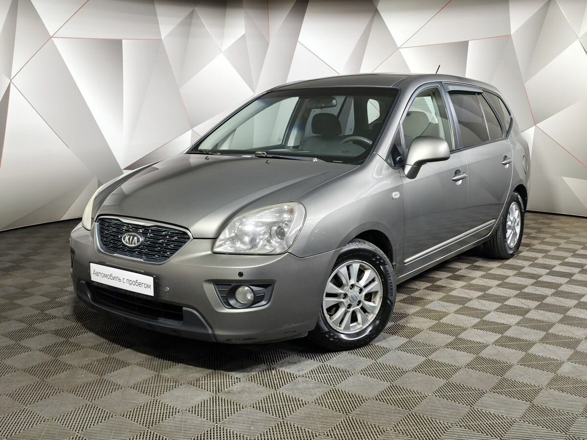 Открыть фотографии: Kia Carens II (UN)