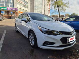 2018 Chevrolet Cruze II, белый, 1300000 рублей, вид 2