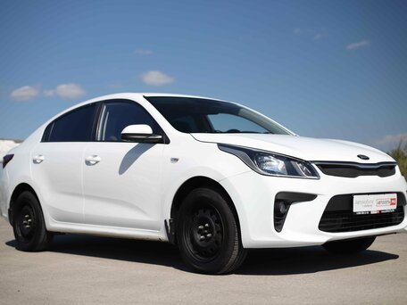 2017 Kia Rio IV, белый, 846615 рублей, вид 3