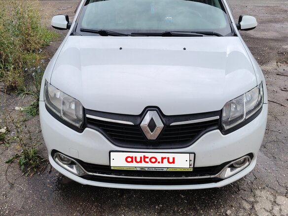 2014 Renault Logan II, белый, 650000 рублей - вид 1
