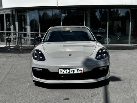 Porsche Panamera II