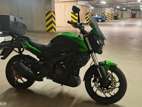 2024 Bajaj Dominar 400, зелёный, 330000 рублей, вид 4