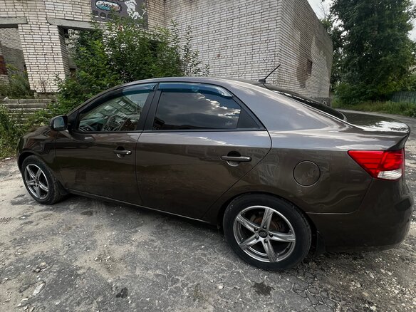 2013 Kia Cerato 6-speed II, бежевый, 680000 рублей - вид 5