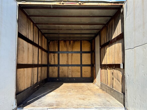 2016 Volkswagen Crafter, жёлтый, 1085000 рублей - вид 15