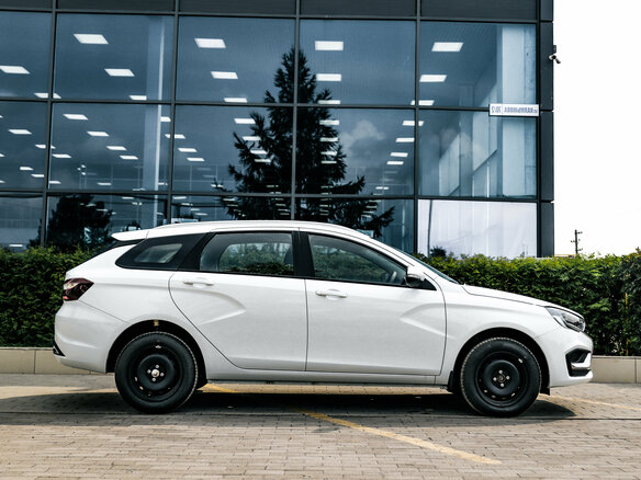 2026 Lada (ВАЗ) Vesta SW I Рестайлинг (NG), белый - вид 4