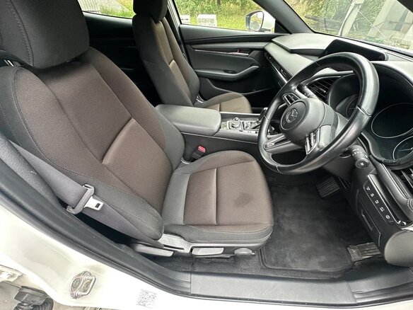 2021 Mazda 3 IV (BP), белый, 1920000 рублей - вид 9
