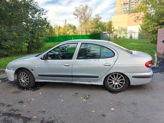 2002 Renault Megane I Рестайлинг, синий, 180000 рублей, вид 2