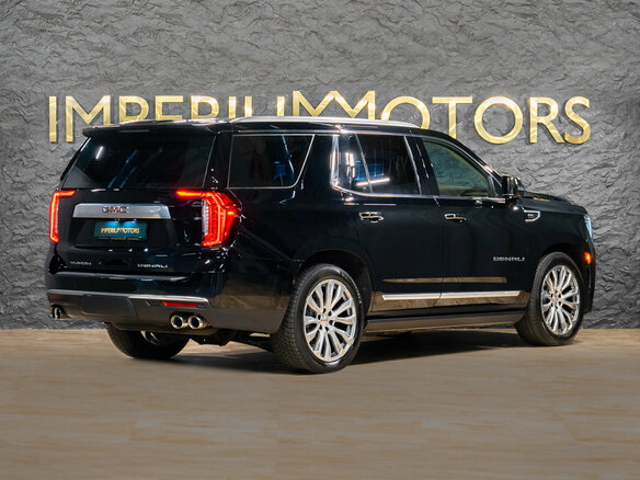 2023 GMC Yukon V, чёрный, 8350000 рублей - вид 5