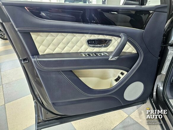2018 Bentley Bentayga I, серый - вид 9