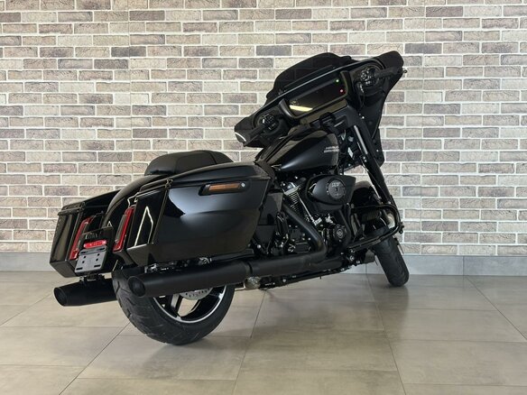 2024 Harley-Davidson Street Glide, чёрный - вид 5