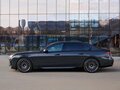 2025 BMW 7 серии 740d xDrive VII (G70), серый, 15900000 рублей - вид 3
