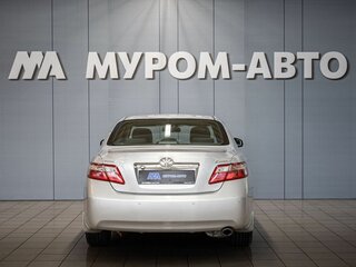 2011 Toyota Camry VI (XV40) Рестайлинг, серебристый, 1200000 рублей, вид 4