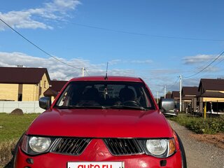 2008 Mitsubishi L200 IV, красный, 900000 рублей, вид 2