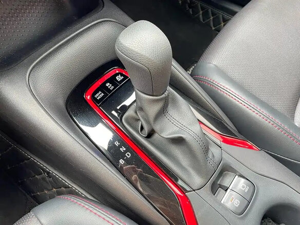 2023 Toyota Corolla Sporty XII (E210), белый, 1699000 рублей - вид 29