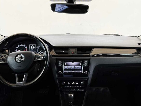 2017 Skoda Rapid I Рестайлинг, оранжевый, 1065000 рублей - вид 4