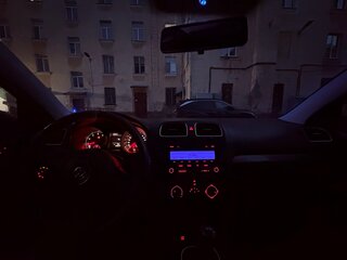 2011 Volkswagen Golf VI, серебристый, 450000 рублей, вид 5