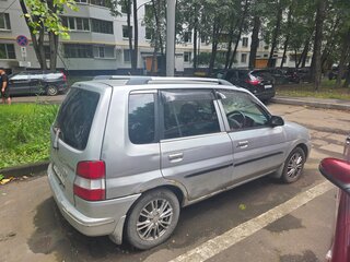 1999 Mazda Demio I (DW), серебристый, 210000 рублей, вид 2