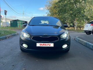 2014 Kia Ceed II, серый, 960000 рублей, вид 3