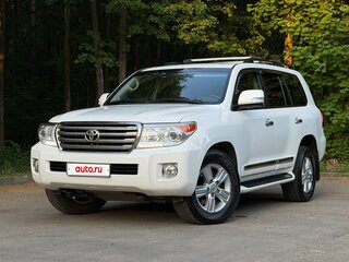2014 Toyota Land Cruiser 200 Series Рестайлинг 1, белый, 5350000 рублей, вид 2