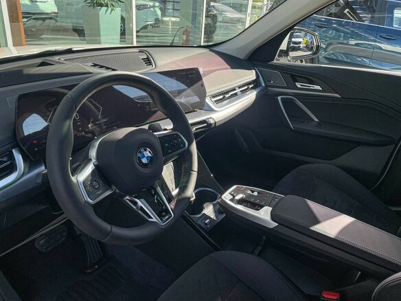 2026 BMW X1 Long 25Li xDrive III (U11/U12), белый, 6400000 рублей - вид 17