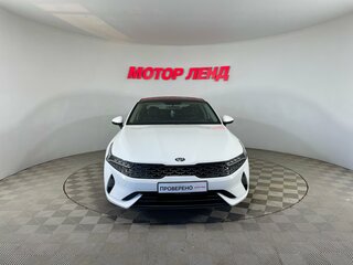 2020 Kia K5 III, белый, 1750000 рублей, вид 2