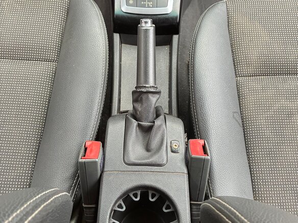 2008 Opel Astra GTC H Рестайлинг, красный, 350000 рублей - вид 12