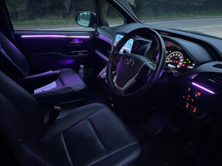 2017 Toyota Esquire I Рестайлинг, чёрный, 2850000 рублей, вид 5