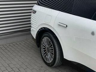 2025 Lynk & Co 900, белый, 7800000 рублей, вид 5