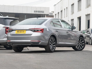 2024 Skoda Superb III Рестайлинг, белый, 1960000 рублей, вид 5