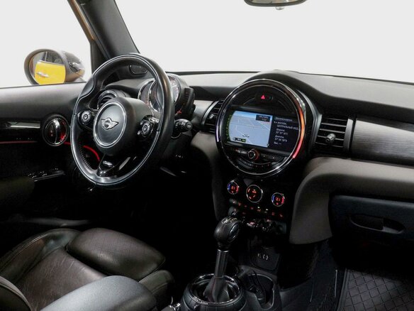 2014 Mini Hatch Cooper S III (F55/F56), жёлтый - вид 4