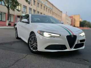 2018 Alfa Romeo Giulia II (952), белый, 2800000 рублей, вид 4