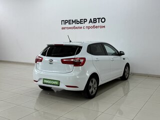 2013 Kia Rio III, белый, 755000 рублей, вид 4
