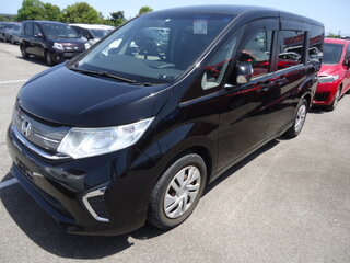 2015 Honda Stepwgn V, чёрный, 2100000 рублей, вид 2