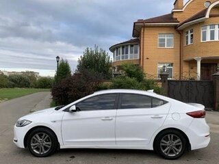 2017 Hyundai Elantra VI (AD), белый, 1170000 рублей, вид 4