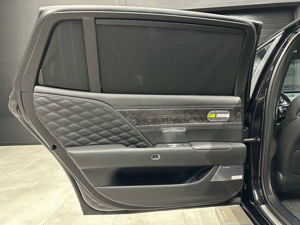 2026 Genesis G90 Limousine II, чёрный, 32300000 рублей - вид 7